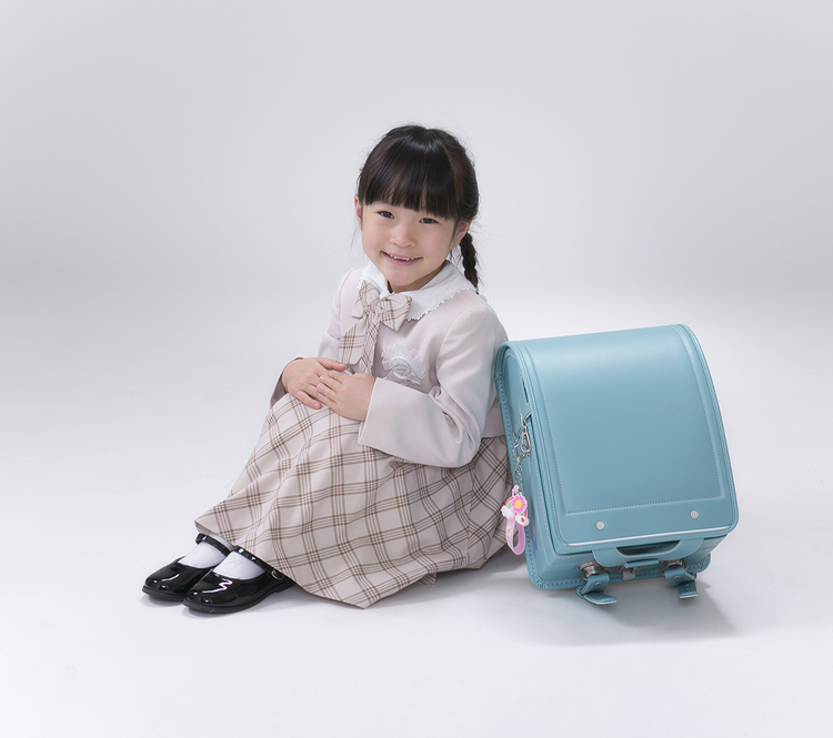 水色ランドセルの女の子 入学写真